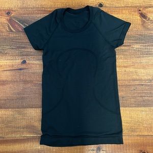 LULULEMON swiftly tech top